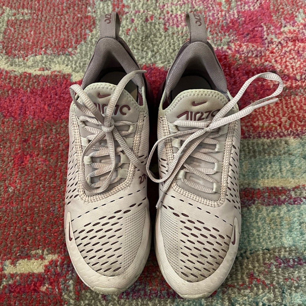 Nike AirMax 270